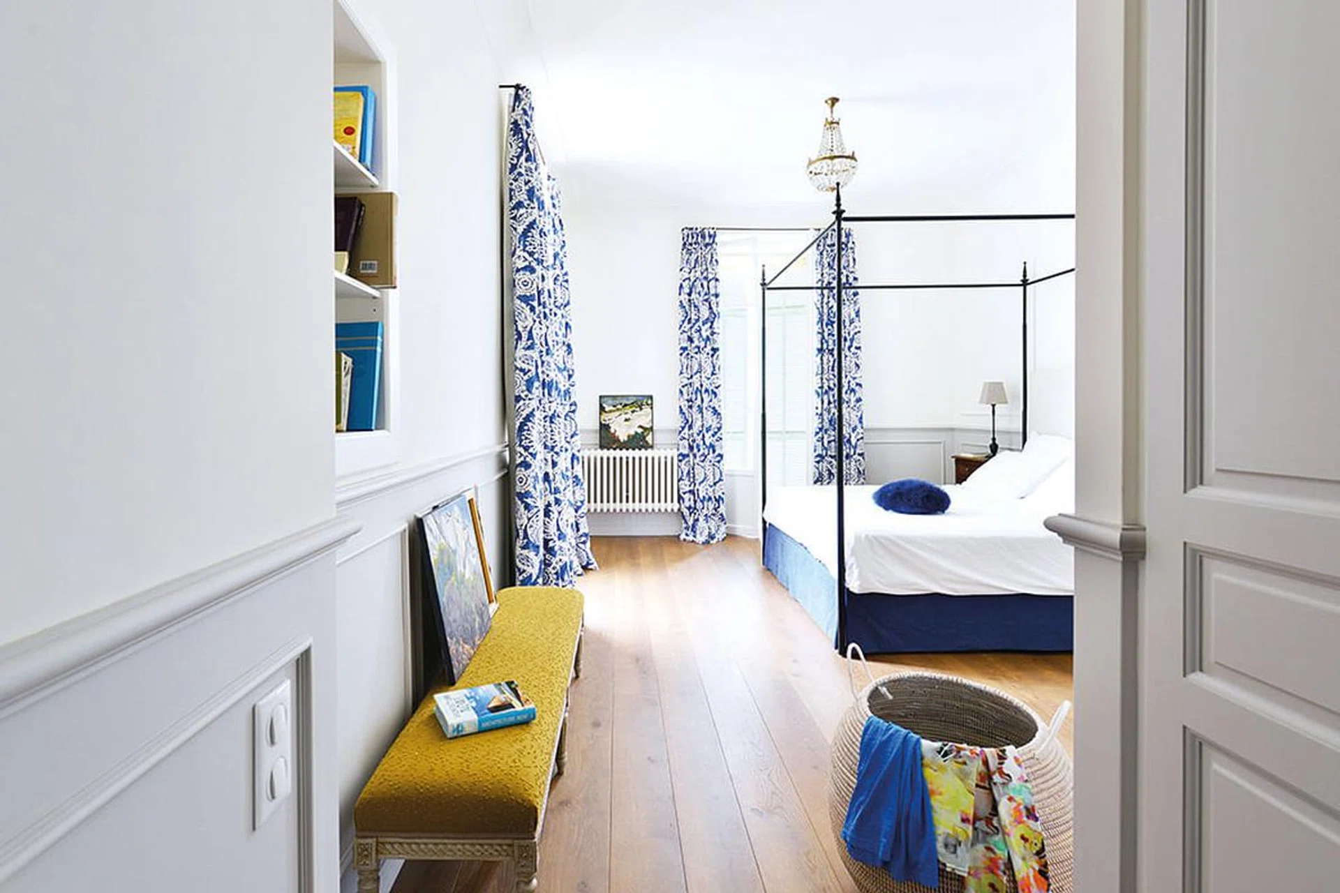 26_-_master_bedroom2