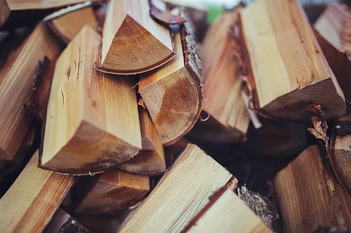 Close up of chopped firewood. Image Pexels