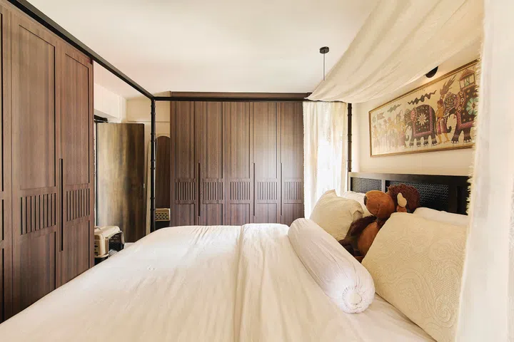 Guest bedroom in a 3-bedroom condo (1,800 sq ft) in Pandan Valley, designed by Insight.Out Studio.
