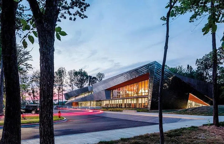 Louisville Free Public Library South Central Regional Branch, Kentucky