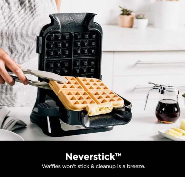 Ninja Belgian Waffle Maker PRO (BW1001)