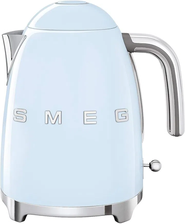 Smeg KLF03CRUK 50’S Retro Style Kettle, 1.7 L Capacity, $206.40 (original price $258, 20% discount)