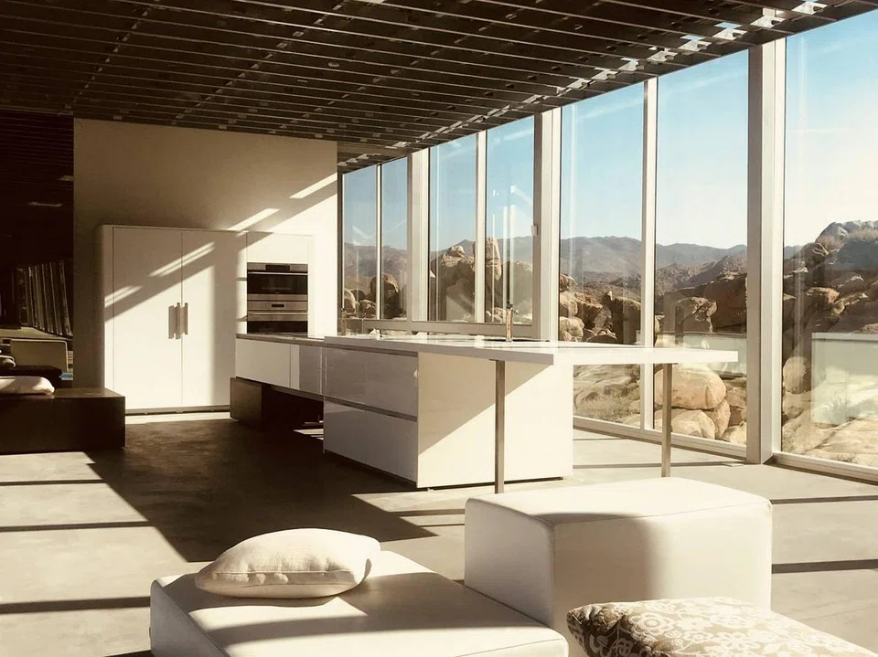 Architect Tomas Orsinski, a Frank Gehry collaborator, designed this one-of-a-kind Invisible House, situated in Joshua Tree, California.