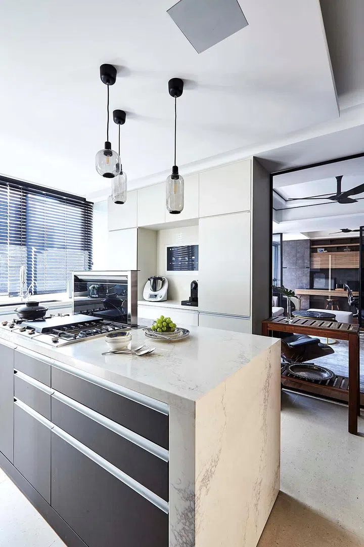 12 All-White Kitchen Ideas: Modern Luxury White Kitchen Styling Tips