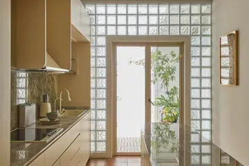 A couple in their late 30s, their two young daughters, and their Samoyed–Spitz mix, Friday, lives in a strata-landed home in Shrewsbury Road, designed by Jake Lee, Persqft. (1,800 sq ft design scope)