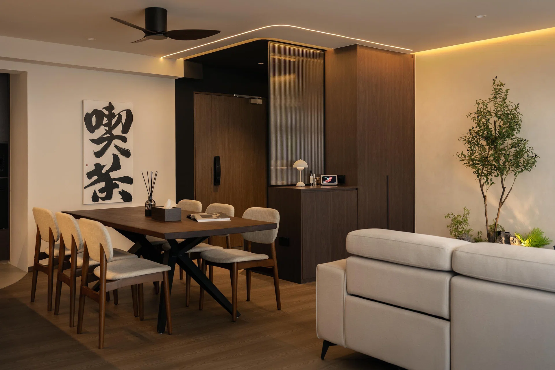 A couple in their late 20s and their two cats lives in this 5-room HDB BTO at Tampines Street 96 (1,216 sq ft), designed by Inizio Atelier.