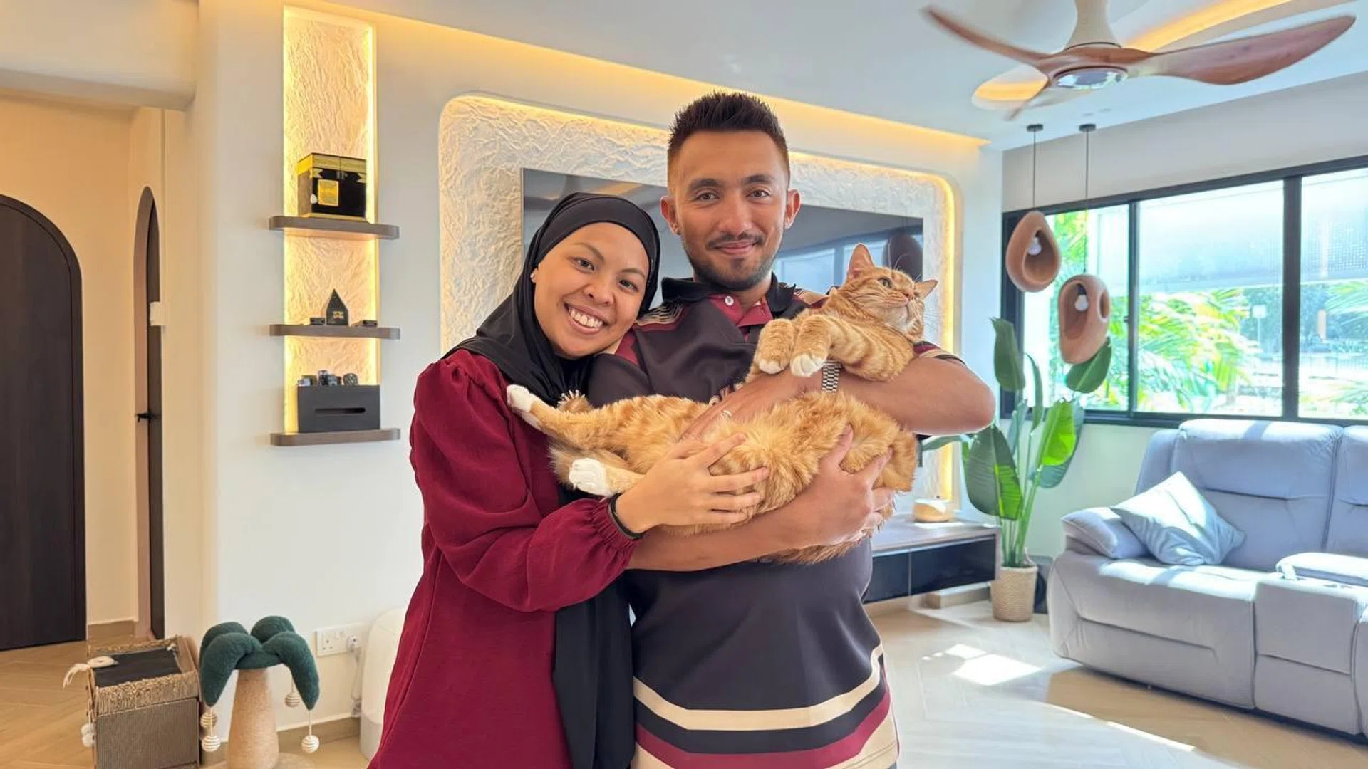 Amir Andreas and his wife Ayu (aged 36 and 33 respectively), both safety professionals, their two children aged four and two, Amir’s mother, and their cat Tommy, lives in a 5-room HDB resale flat in Jurong West (1,436 sq ft), designed by Zee Sham, Reborn Interior.