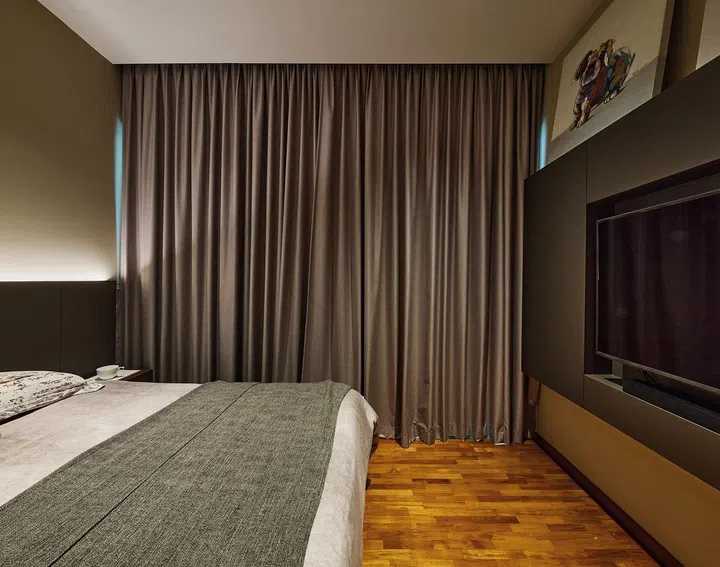 A simple design
in the bedroom
to create a
calming space
for the couple
to unwind in the
evenings.