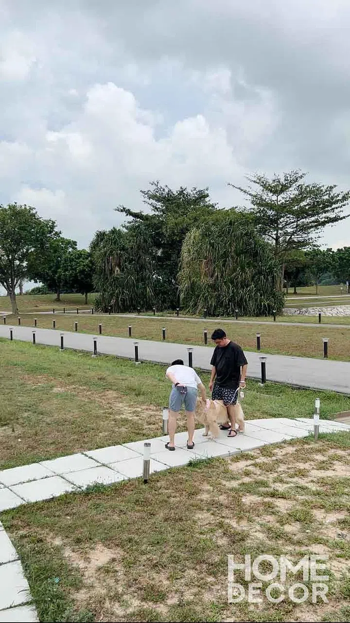 Lazarus Island Tiny House walk from ferry terminal