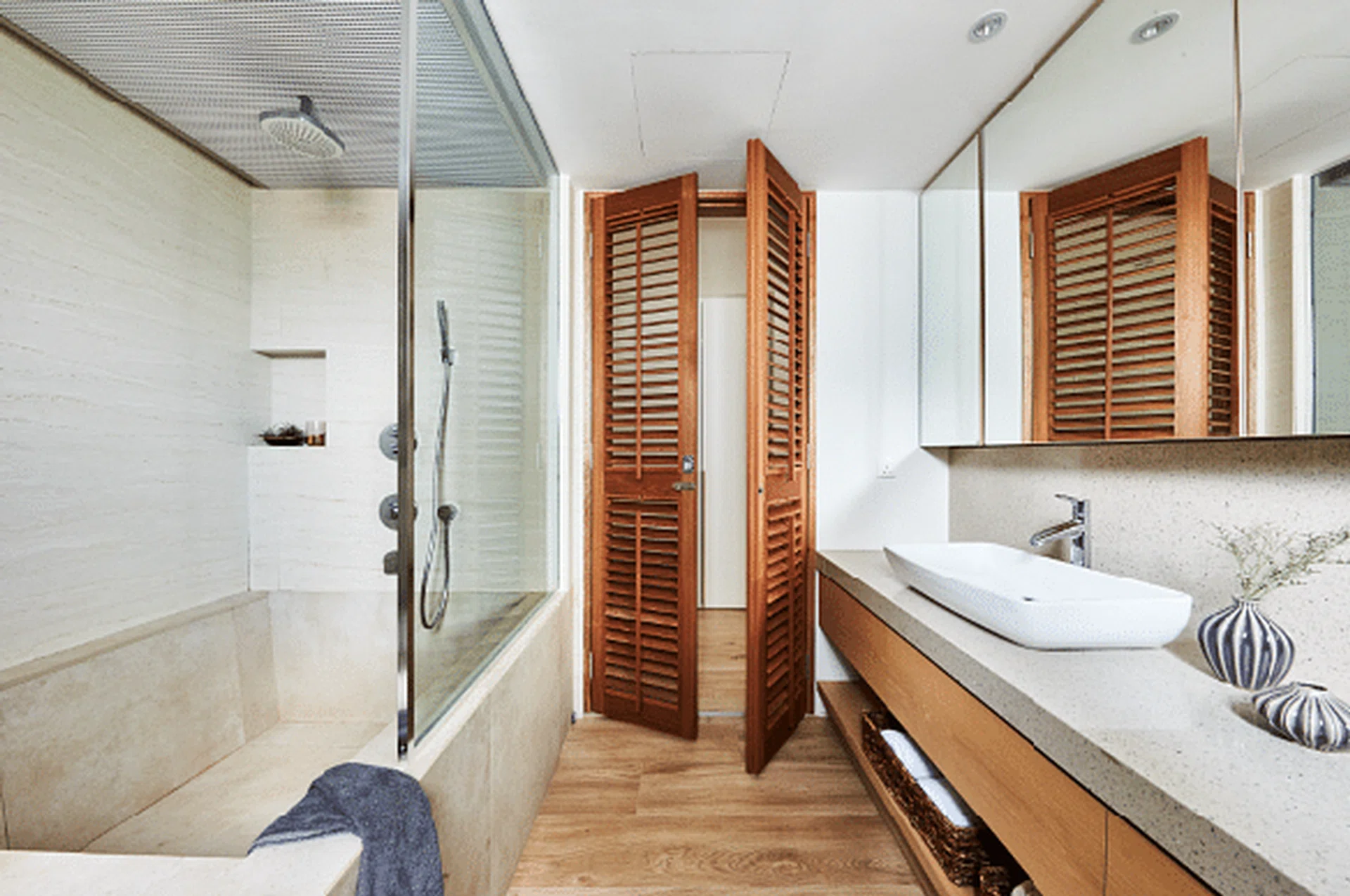 83946-bathroom_checklist_door