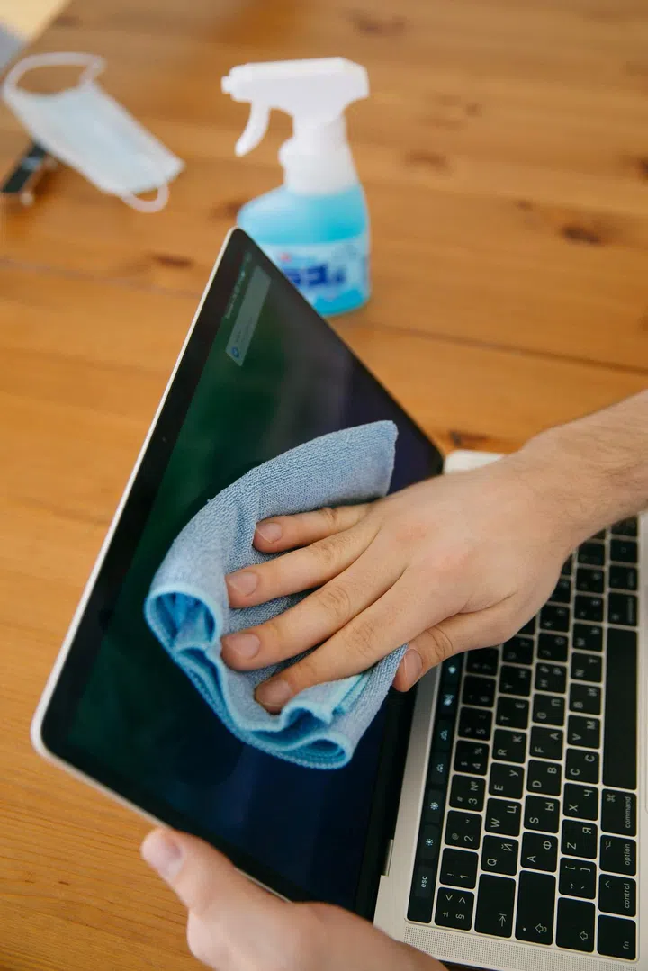 How To Clean Electronics & Tech Gadgets: AirPods, MacBook Screen, Keyboards & more