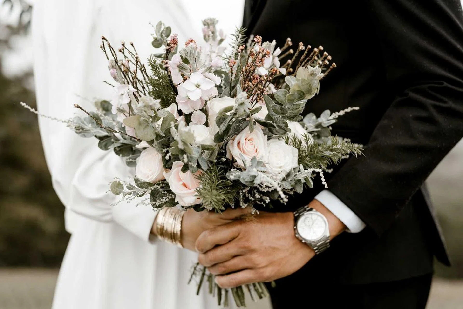Valentine’s Day Roses: How to preserve fresh flowers and roses?