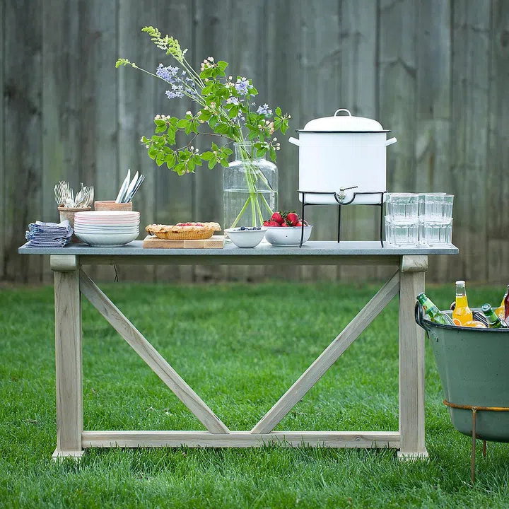 party accessories, drink dispensers,