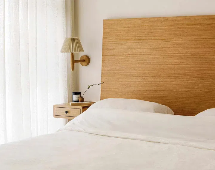 House Tour: A 3-Room Apartment in Central London Designed In Line With Feng Shui Principles (Photo Vigo Jansons; Styling Libby Benggio)