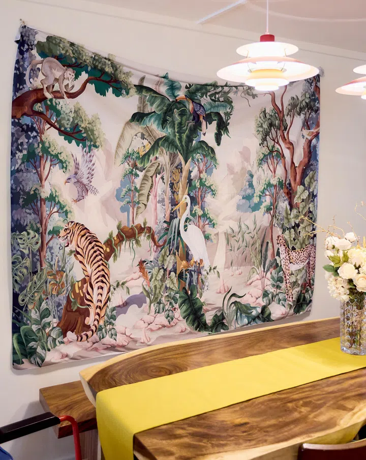 Dining room backdrop in a 5-room HDB flat in Yishun, designed by Homely Matters Pte Ltd.