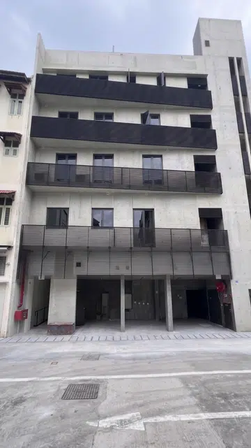 223 Geylang Road before the reconstruction and renovation works.