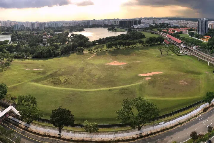 Empty field near Jurong Lake Gardens (East) and adjacent to Chinese Garden MRT station on 15 April 2019.