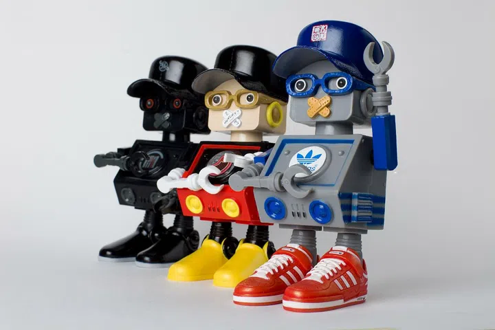 Jahan Loh, Singapore art, tommy robot