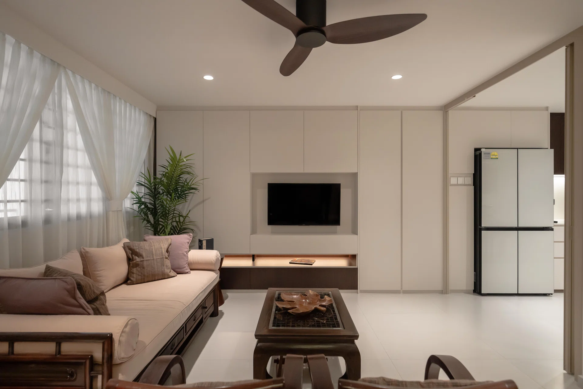 Tradition meets the contemporary in this 4-room HDB. 
