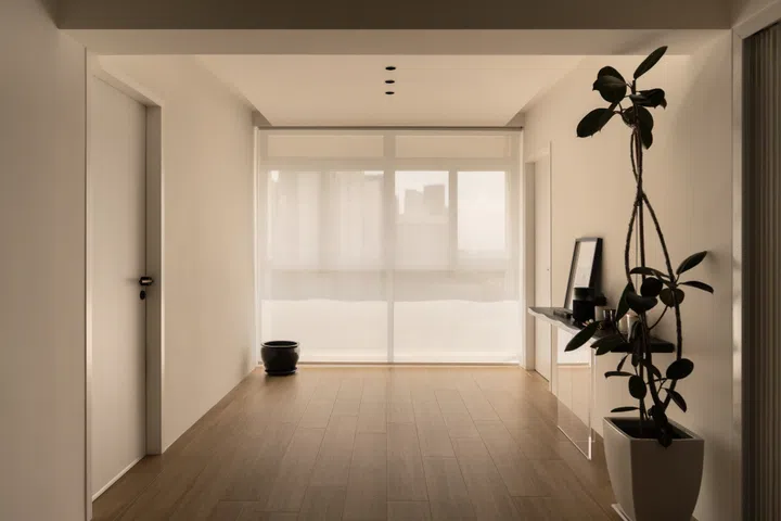 The hallway. Images by LARC. 