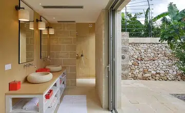 trapanabathroom
