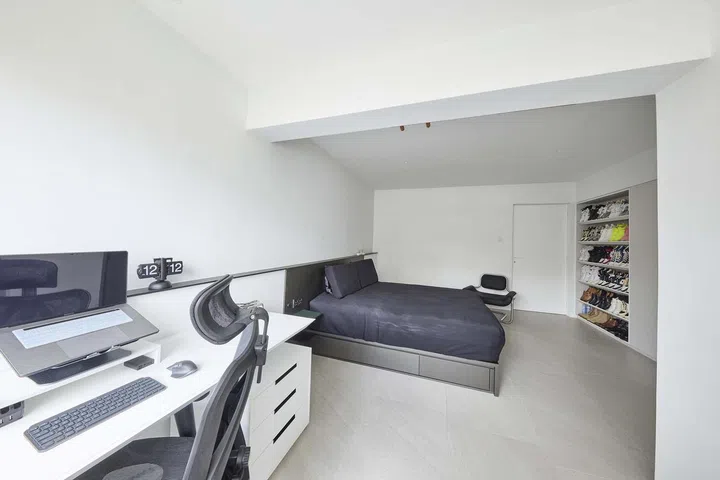 Son's bedroom in this 3,500 sq ft 4-bedroom Pandan Valley condo.