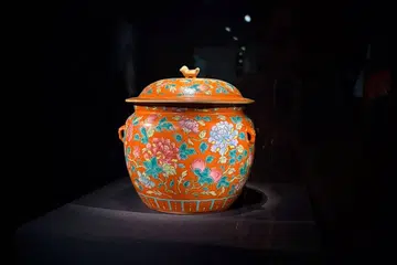 This coral red ‘kamcheng’ remains the first-known Peranakan item in the National Collection, acquired for $15 in 1963. Back then, collecting Peranakan art or items were unheard of - or unworthy of collection. Today, there are over 12,000 items in the Peranakan National Collection, mostly from donors.