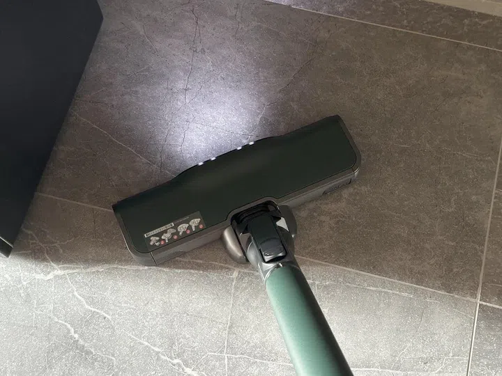 Unless you're always vacuuming in the dark, the LED lights on the brush isn't that effective at highlighting dirt.