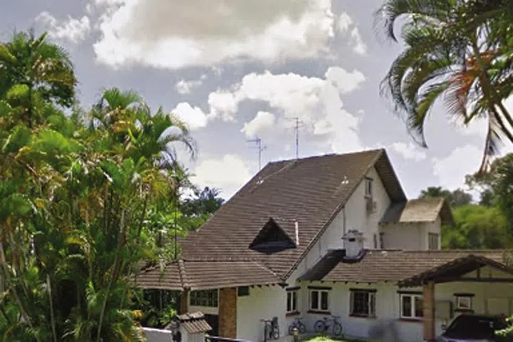 Brizay Park Good Class Bungalow