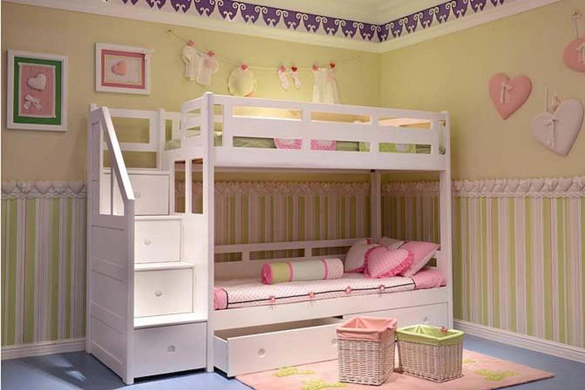 Pink double deck bunk bed for children