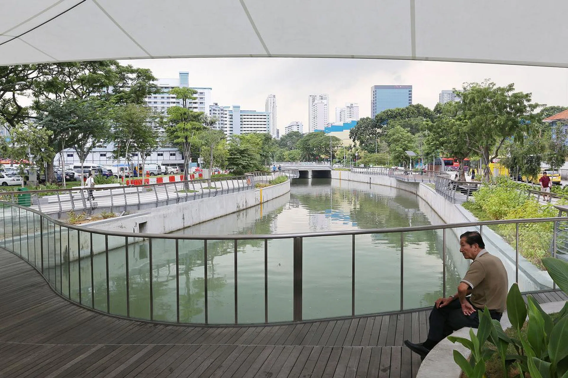 HDB flats near Rochor Canal, which is within walking distance of Rochor station on Downtown Line 2 (DTL 2). A study shows how, as the MRT line opened, the average housing resale prices surged by 2.8 per cent for homes located within 1.5km of a DTL2 station, and 7 per cent for those within 1km. 