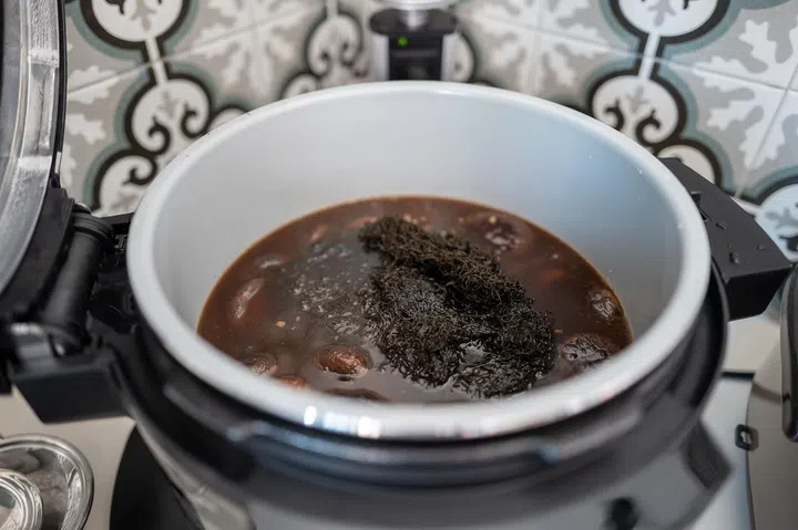 SharkNinja claims that with the Ninja Foodi 11 -in-1 multi cooker accelerates cooking by up to 70% faster.