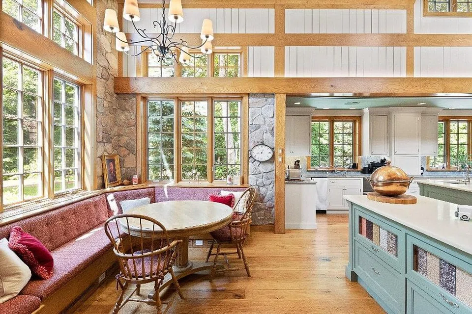 Yankee Candle Founder's $23 Million Home Has an Entire Indoor Water Theme (Courtesy Douglas Elliman Realty)