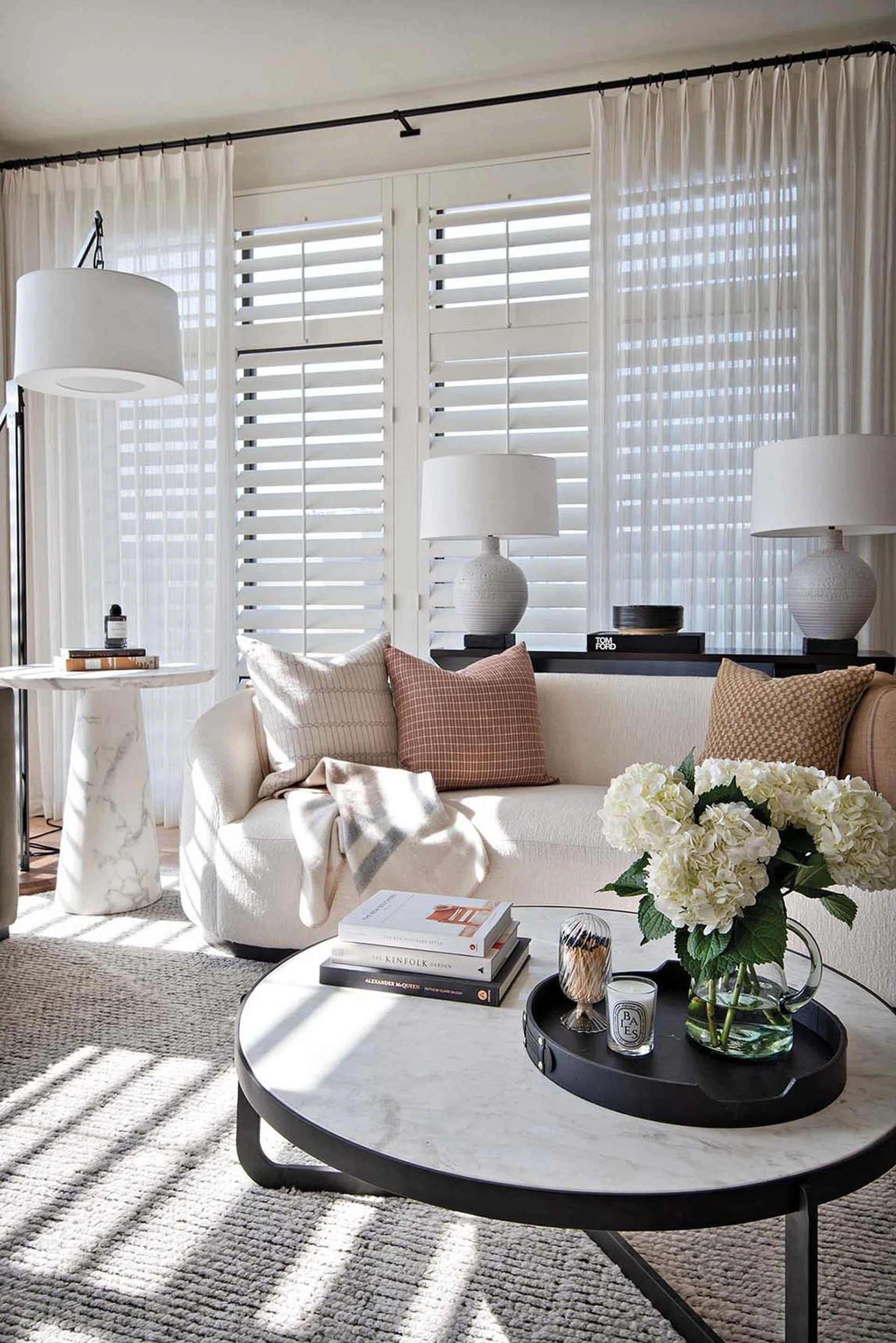 House Tour: A single lady's bungalow with stunning, unobstructed ocean views