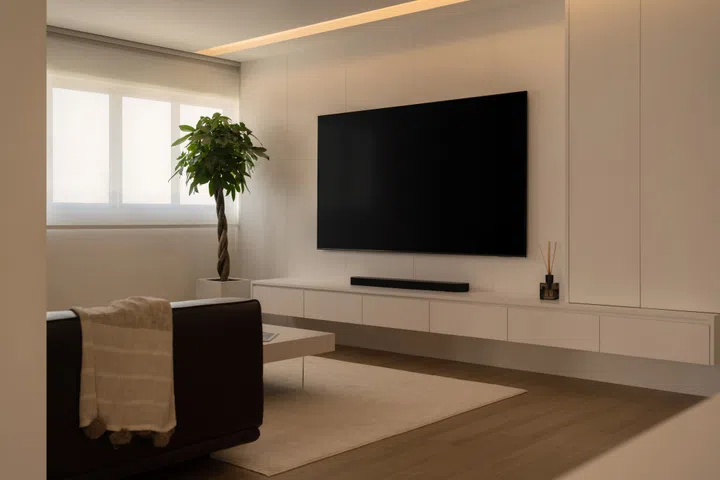 The living room with loads of natural light. Images by LARC. 