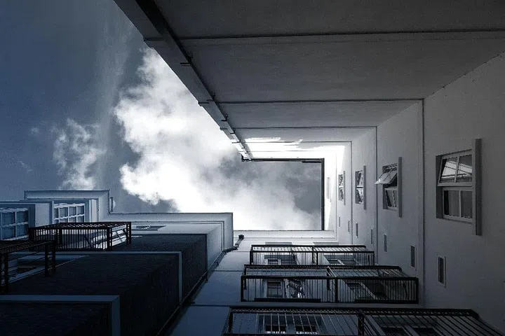 Is Condo or HDB Better? "I Regret Selling My HDB To Upgrade To A Condo" (Photo Pexels Sevenstorm Juhaszimrus)