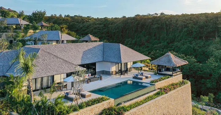 Raffles Bali Resort - Raffles Presidential Villa aerial view of the villa and swimming pool