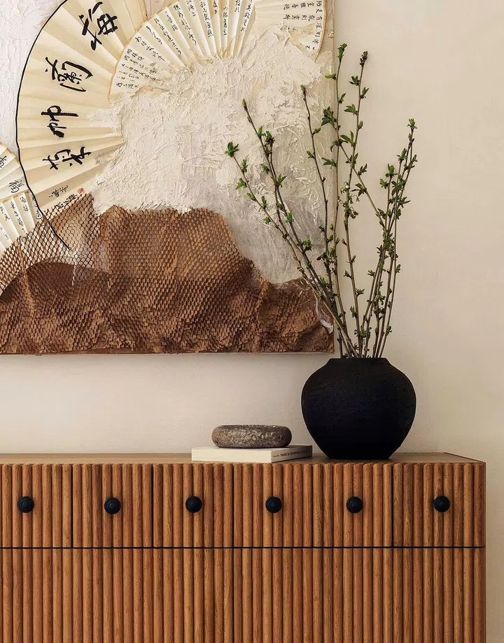 House Tour: A 3-Room Apartment in Central London Designed In Line With Feng Shui Principles (Photo Vigo Jansons; Styling Libby Benggio)