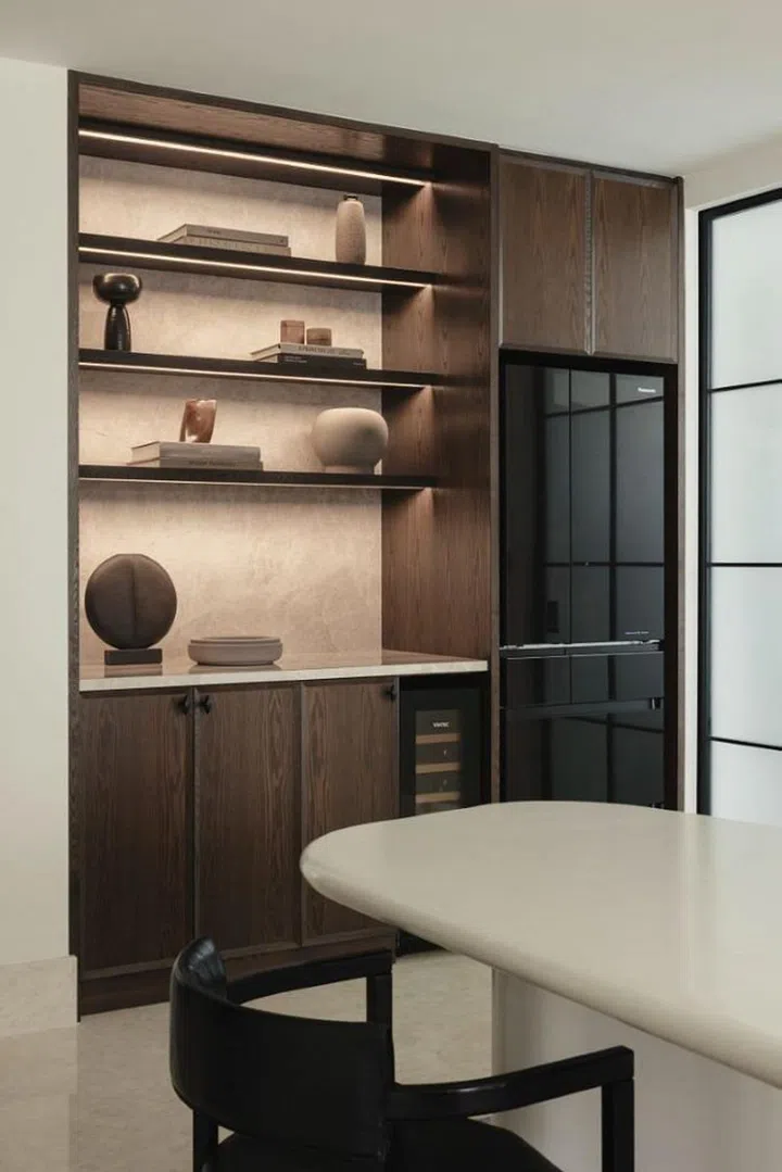 Dark wood joinery throughout the home was chosen for its sophisticated “New York” vibe. (Photo: Studio Periphery)