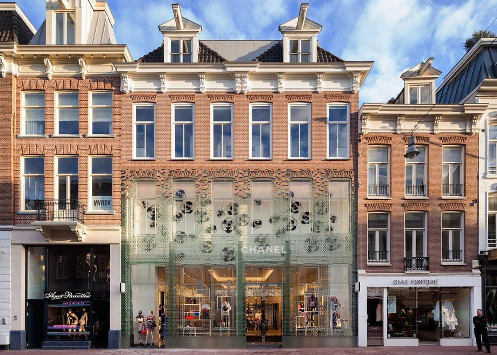 Chanel crystal houses amsterdam boutique MVRDV