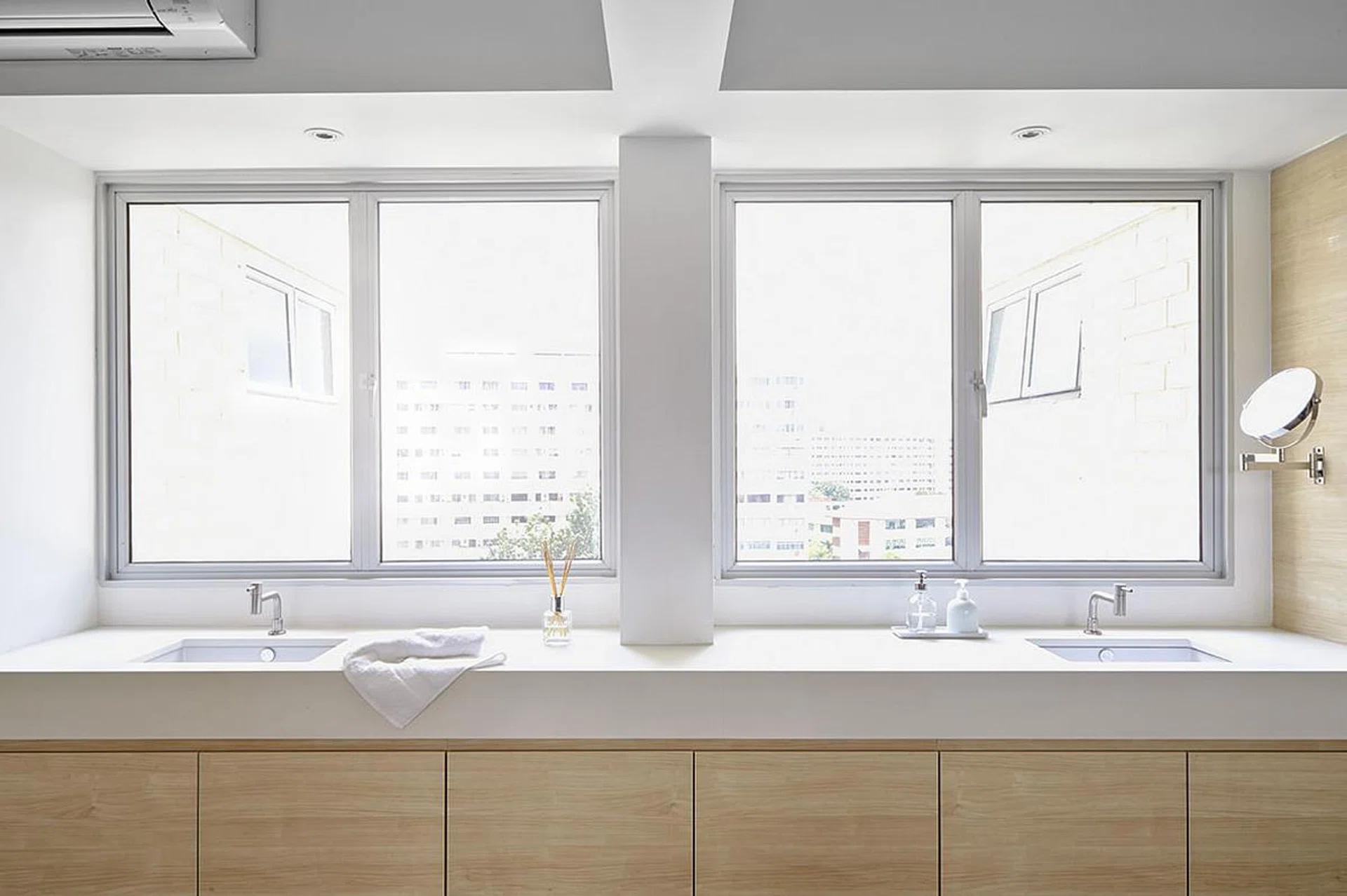 oct-2014-desmond-ong-home_house25506