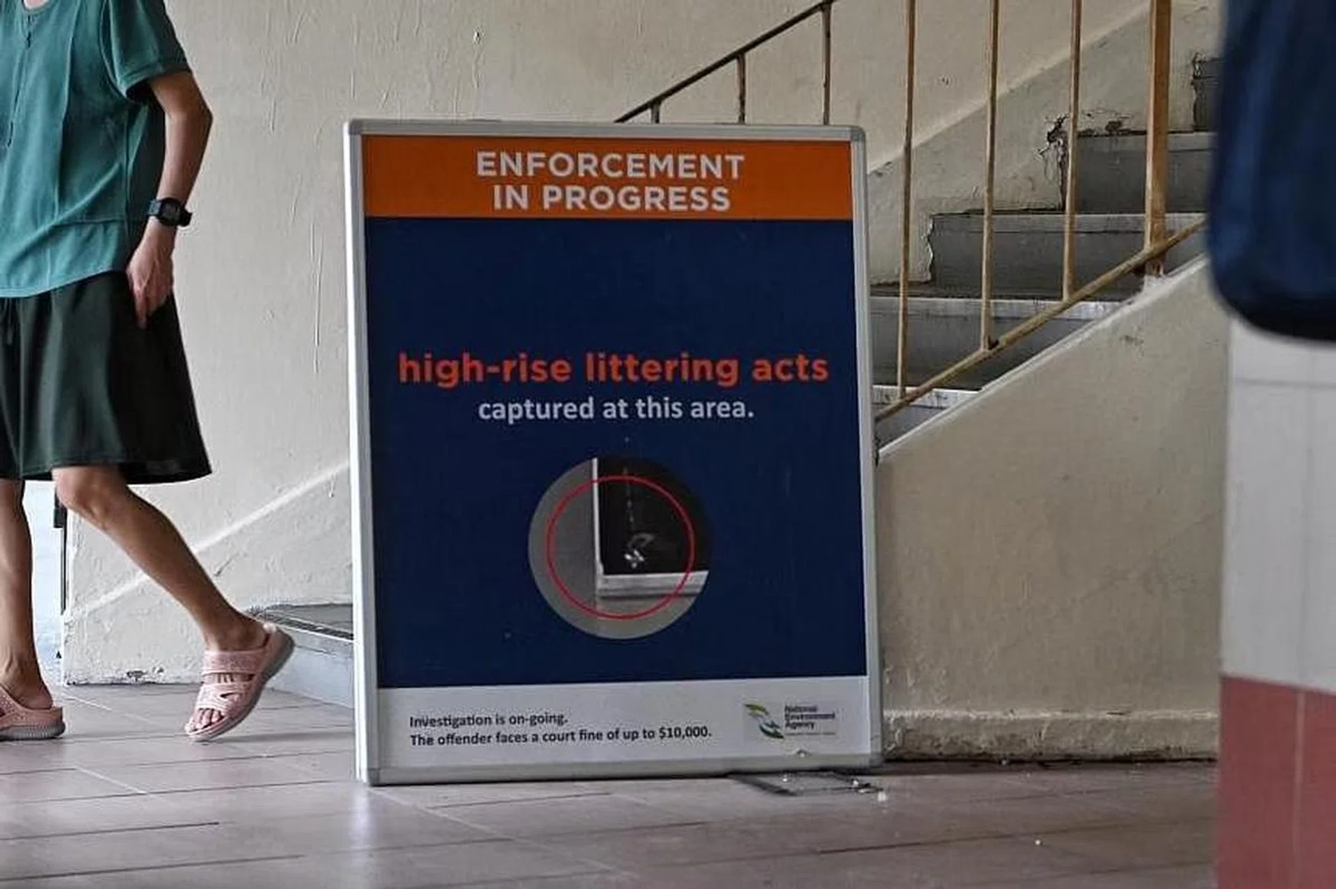 high rise littering HDB singapore. fine $2000