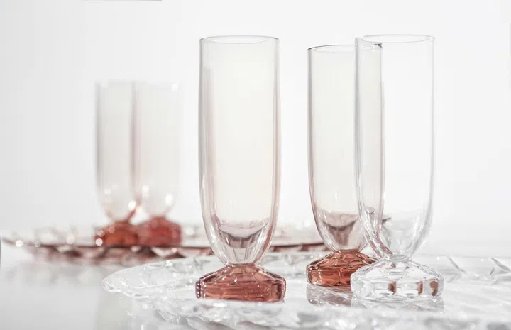 Kartell, tableware, acrylic tableware, plates, bowls