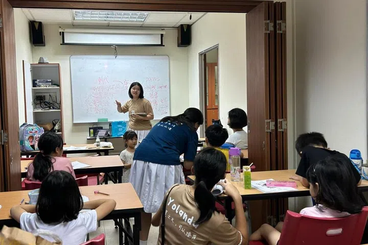 Kids aged seven to 12 can join fun Mandarin classes run by Nanyang Girls’ High School students.