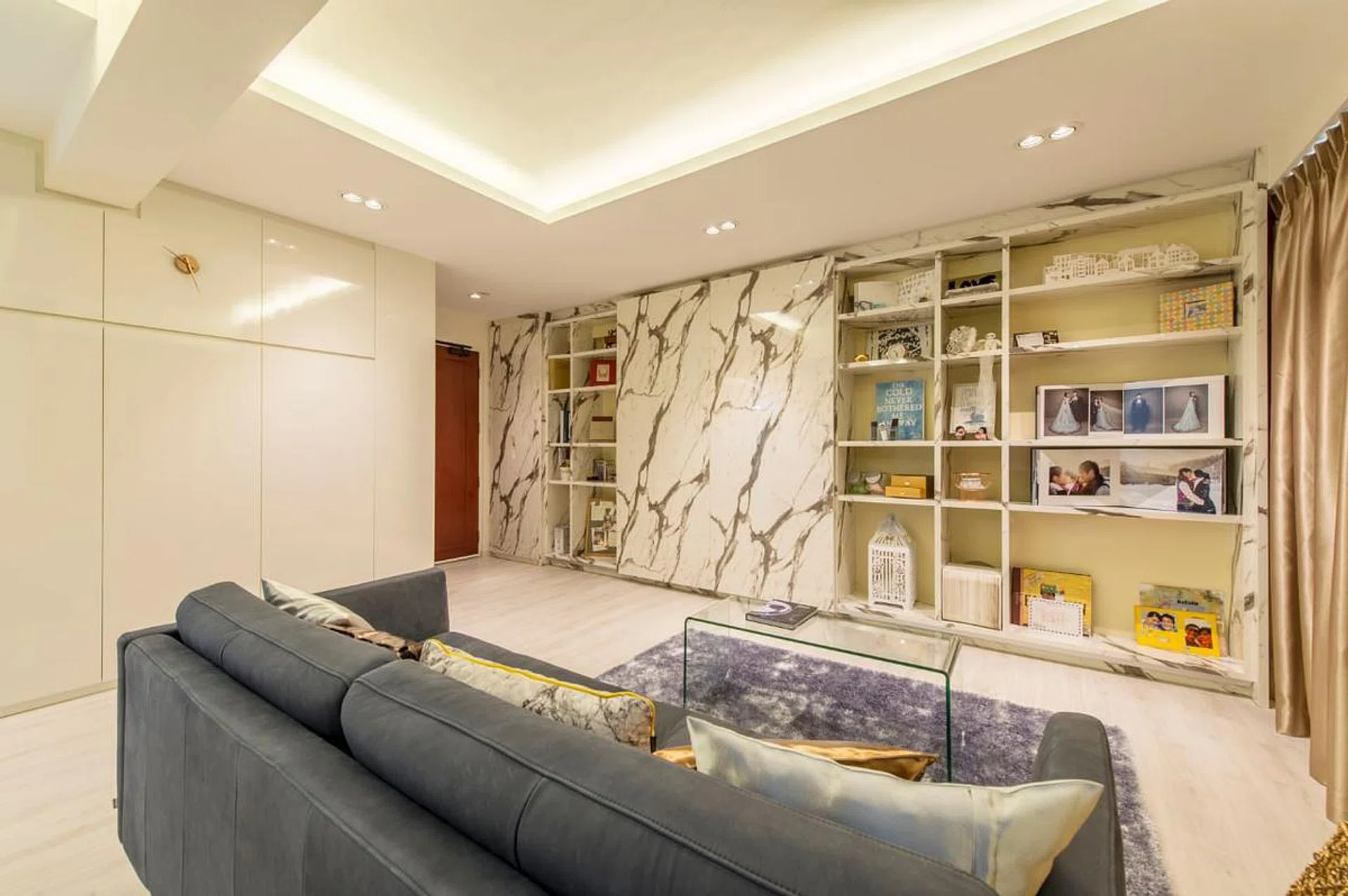 79340-circuit_road_space_define_living