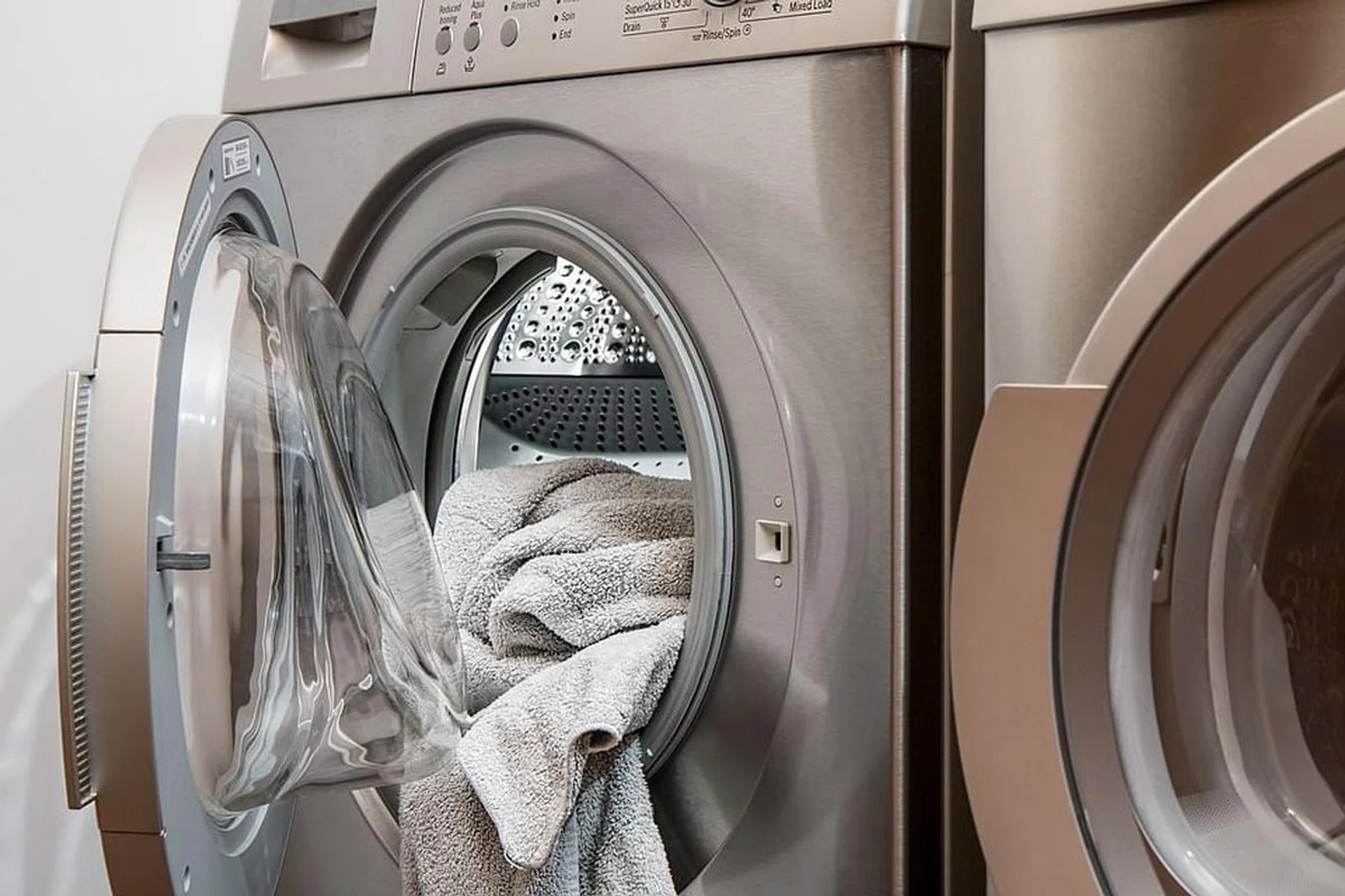 90449-washing-machine-2668472-960-720