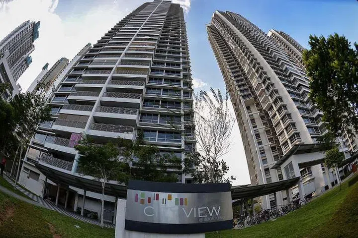 A five-room flat at City View @ Boon Keng has scored a record price of $1.1 million for a Design, Build and Sell Scheme (DBSS) development in Aug 2016