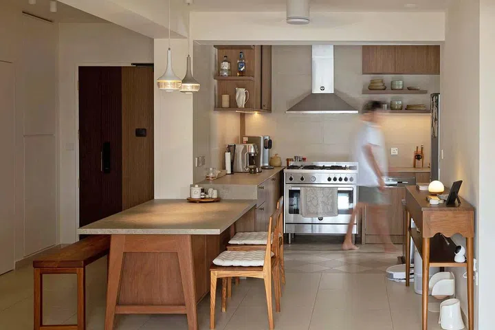 Natalie designed the interiors for this BTO home.