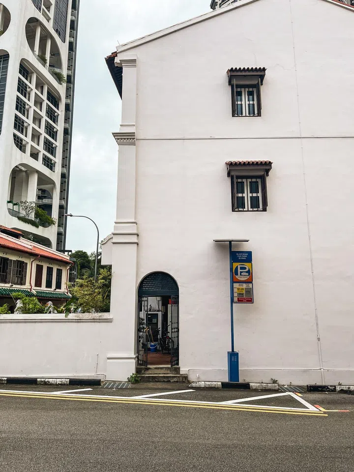 However, a downside is that the condos are super close to the houses, as shown above (to the left.)