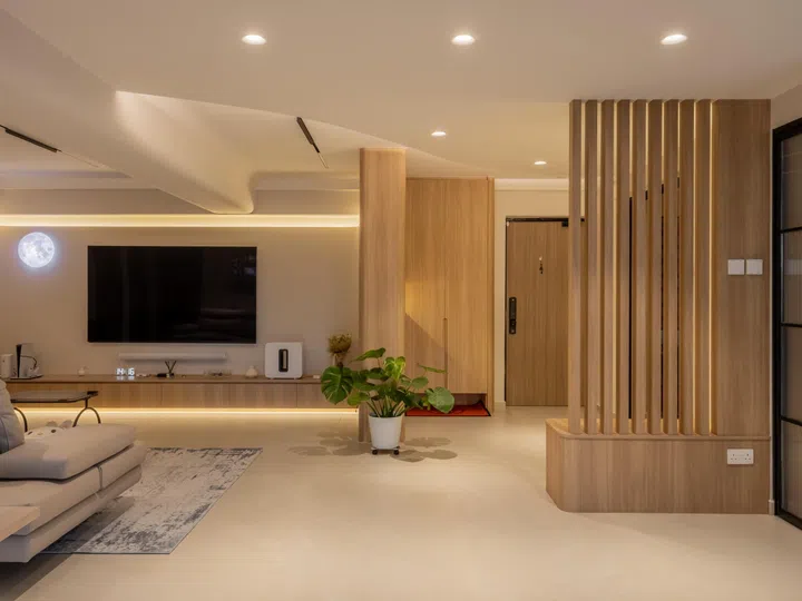 Quintessential Muji design elements are seen throughout each area of the home. 